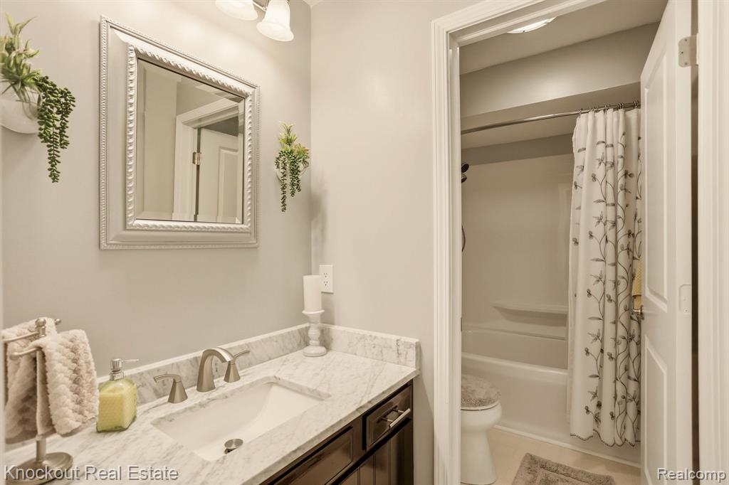 239 Churchgrove Road Frankenmuth, MI 48734 - Photo 25 of 45