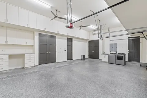 $2,000,000 | 3224 Bammel Lane, Houston, TX 77098