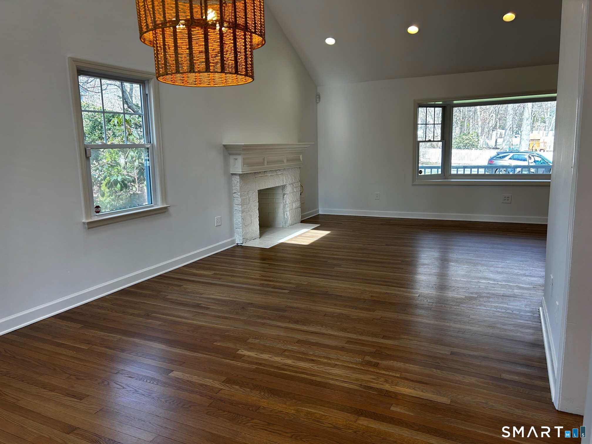 97 Godfrey Road Fairfield, CT 06825 - Photo 6 of 33 Dining area.