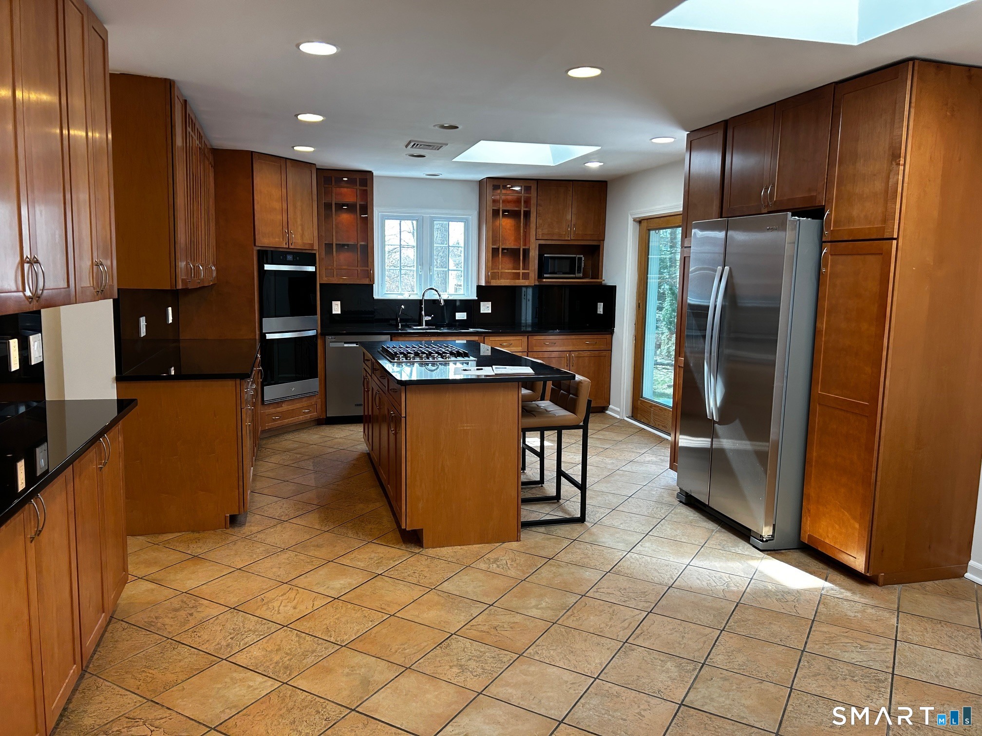 97 Godfrey Road Fairfield, CT 06825 - Photo 8 of 33 Kitchen.