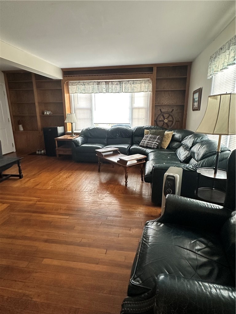 20 Annandale Road Newport, RI 02840 - Photo 14 of 17