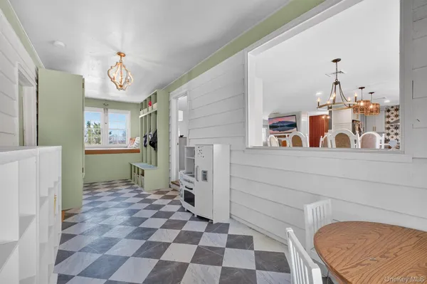 $3,500 | 49 Clover Hill Drive, Poughkeepsie, NY 12603