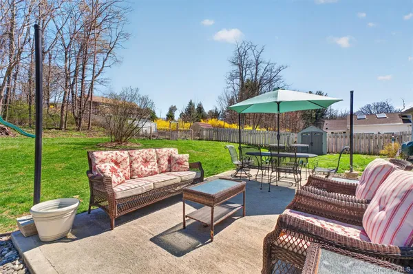 $3,500 | 49 Clover Hill Drive, Poughkeepsie, NY 12603