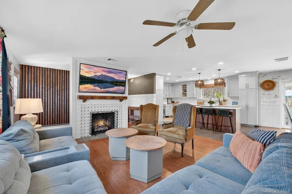 $3,500 | 49 Clover Hill Drive, Poughkeepsie, NY 12603