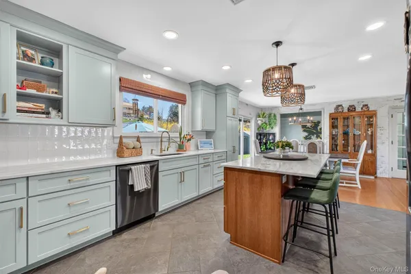 $3,500 | 49 Clover Hill Drive, Poughkeepsie, NY 12603