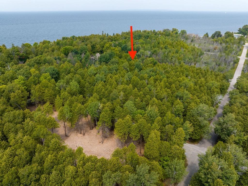 28 Evergreen Road Egg Harbor, WI 54209 - Photo 2 of 5