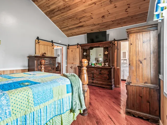 $585,000 | 344 Lily Circle, Eastpoint, FL 32328