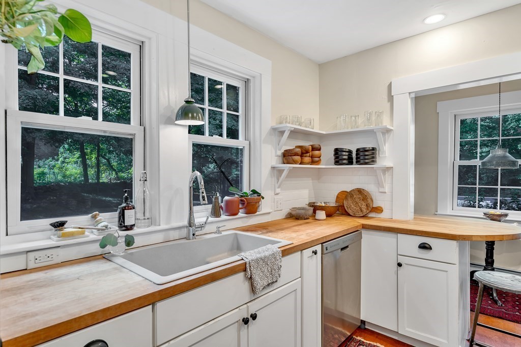 145 Depot Road Harvard, MA 01451 - Photo 3 of 32