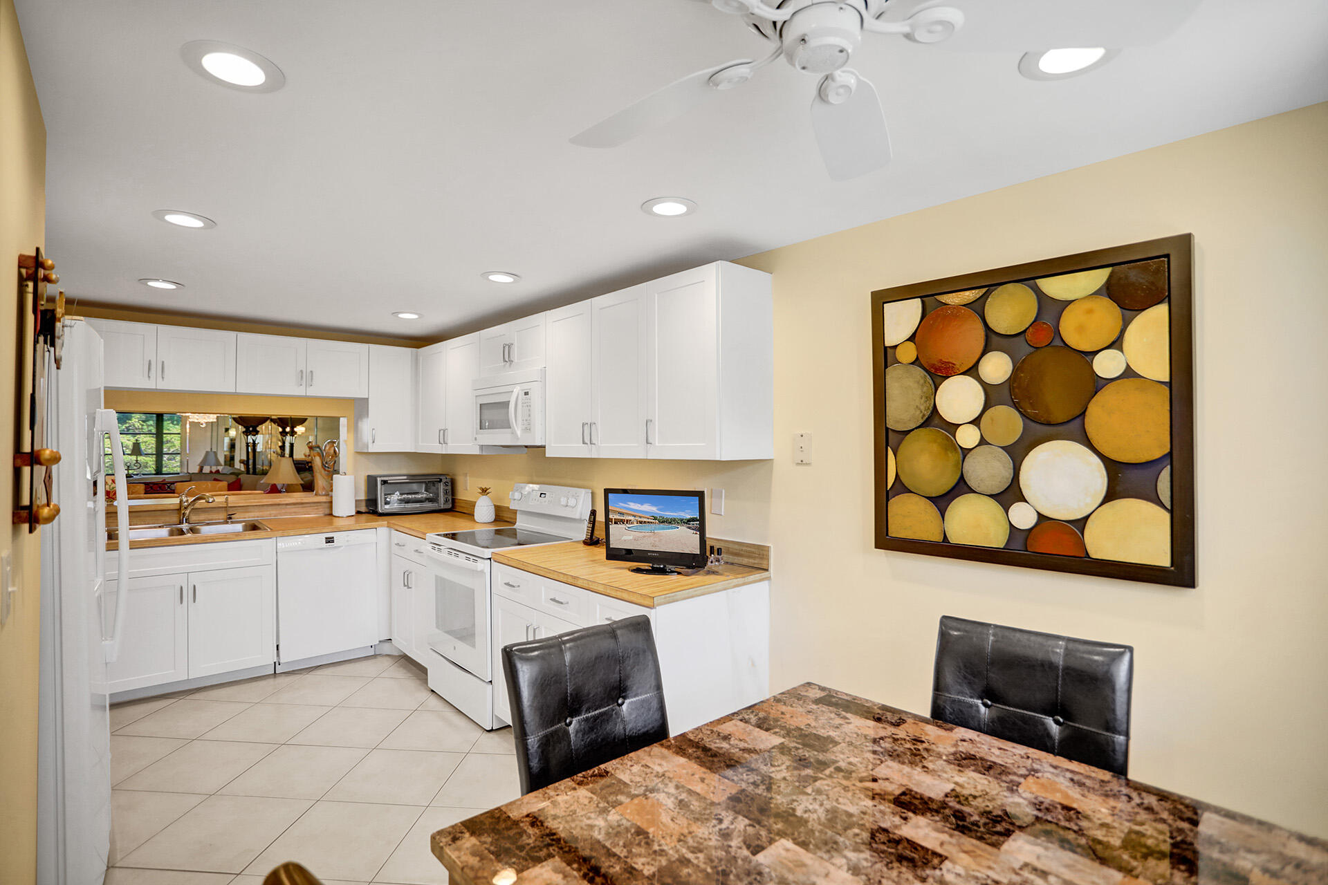 15075 Witney Road, Unit 212 Delray Beach, FL 33484 - Photo 3 of 57 Kitchen