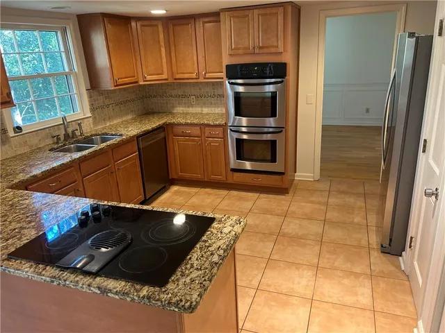 $2,950 | 320 6 Branches Court, Roswell, GA 30076