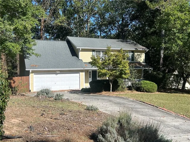 $2,950 | 320 6 Branches Court, Roswell, GA 30076