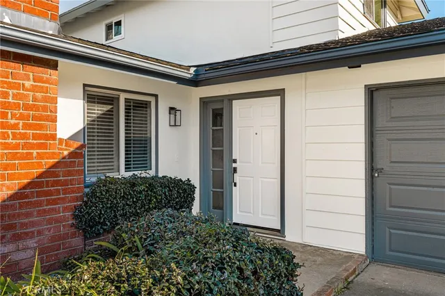 $1,300,000 | 17588 Santa Paula Circle, Fountain Valley, CA 92708