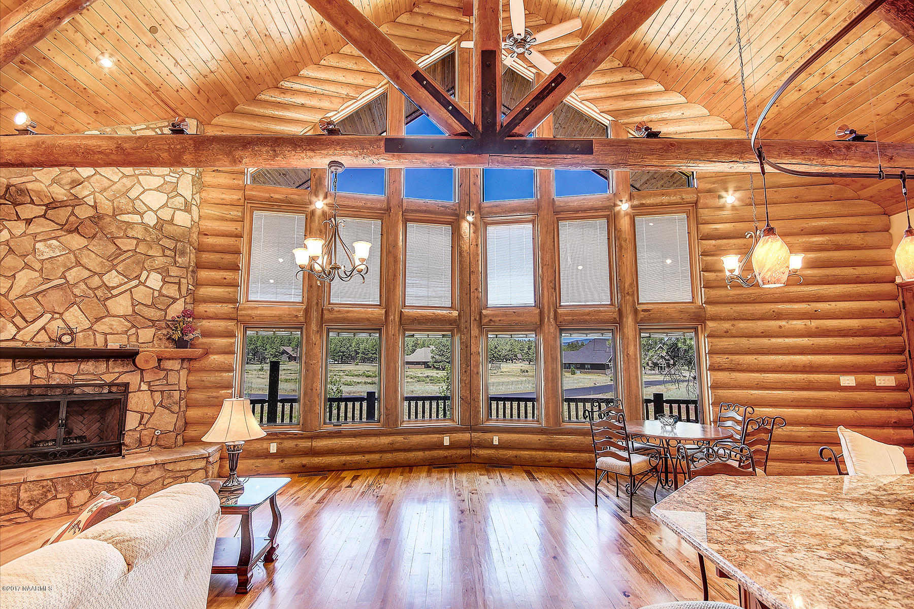 4538 West Brackin Ranch Road Flagstaff, AZ 86001 - Photo 5 of 33 Great Room with wall of windows