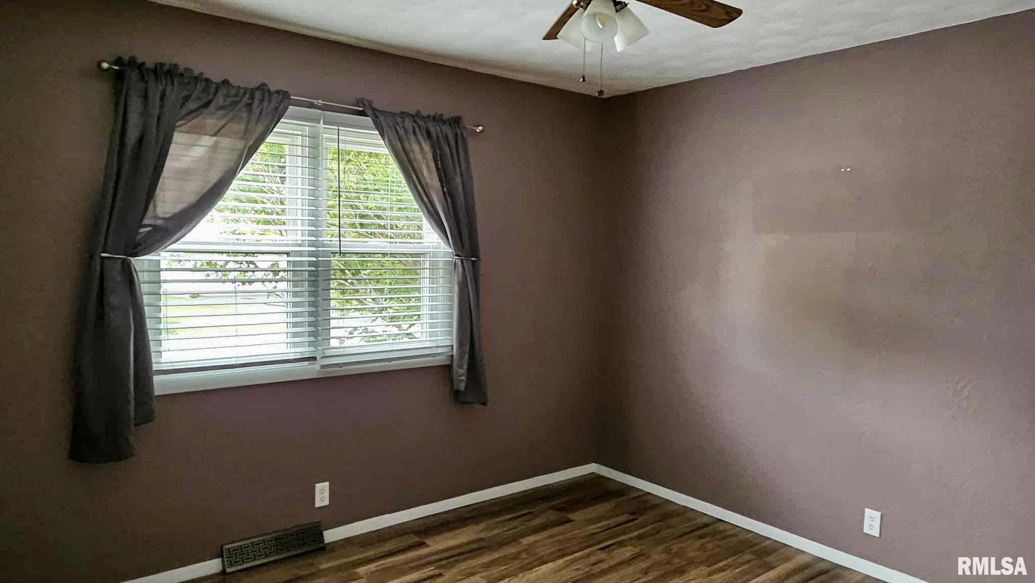 214 Palm Street Canton, IL 61520 - Photo 35 of 56