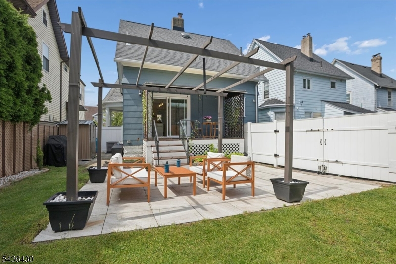 277 Grove Street East Rutherford, NJ 07073 - Photo 28 of 32