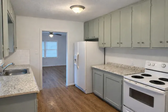 $1,350 | 502 Breezy Lane, Wharton, TX 77488