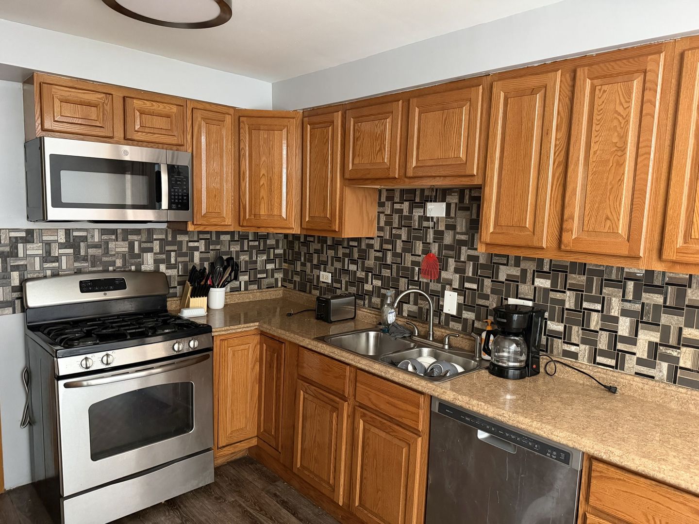 18019 Ravisloe Terrace Country Club Hills, IL 60478 - Photo 6 of 19