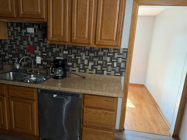$2,800 | 18019 Ravisloe Terrace, Country Club Hills, IL 60478