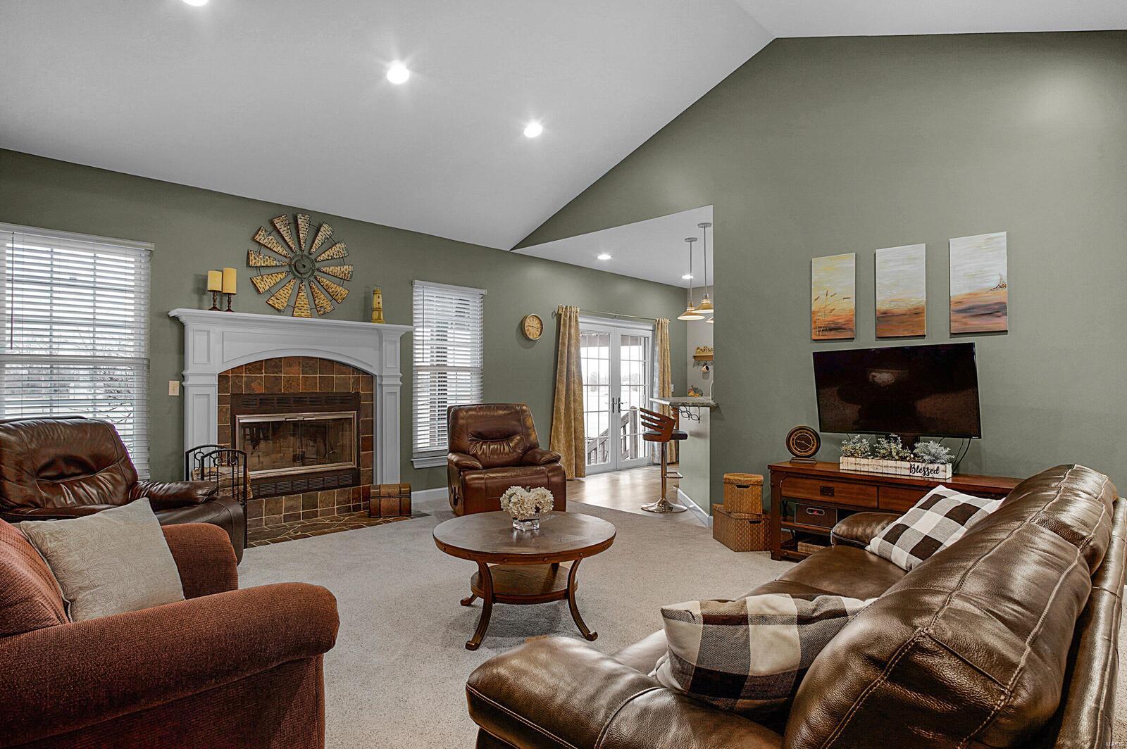 5307 Quercus Grove Road Edwardsville, IL 62025 - Photo 6 of 36