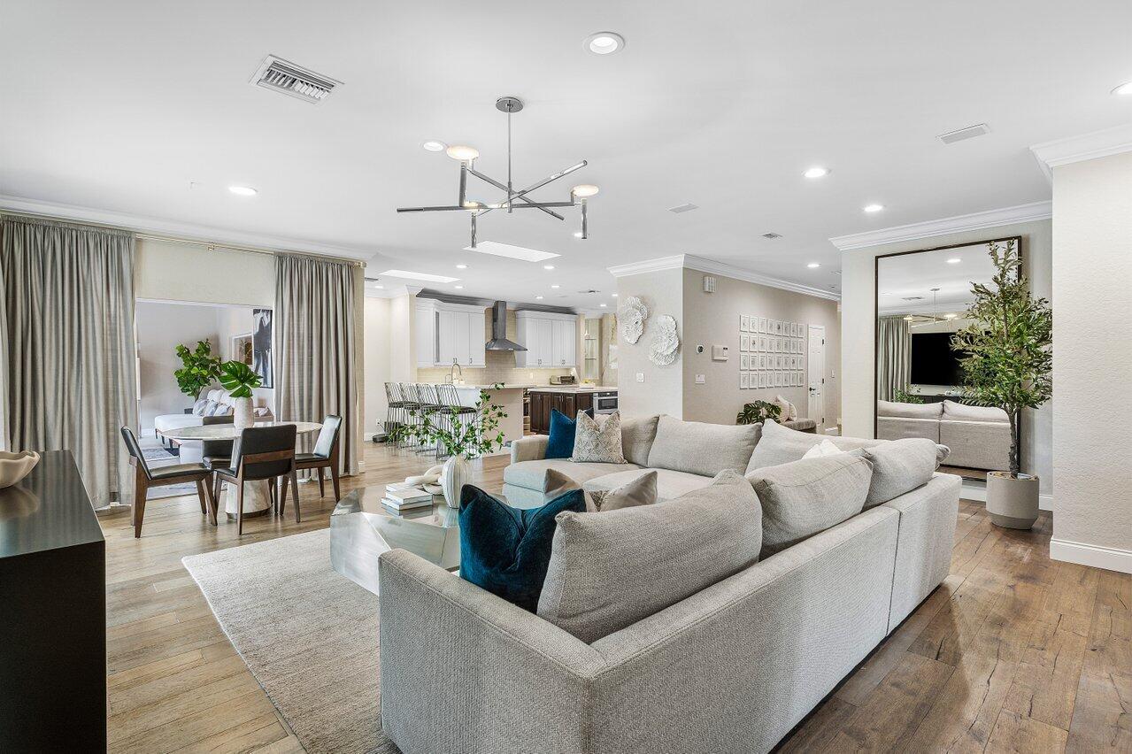 1080 Southwest 17th Street Boca Raton, FL 33486 - Photo 16 of 45 Living Area