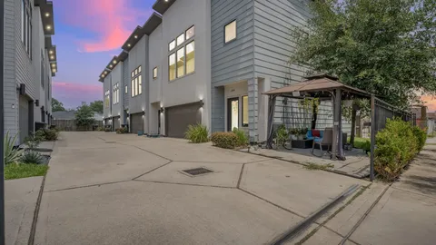 $349,000 | 404 Drennan Street, Houston, TX 77003