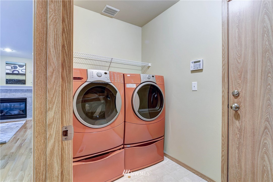 2324 194th Street Southeast Bothell, WA 98012 - Photo 14 of 22 a utility room with dryer and washer