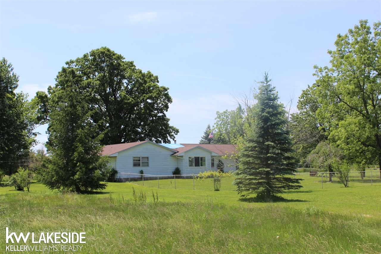 21655 Armada Center Road Armada, MI 48005 - Photo 7 of 31