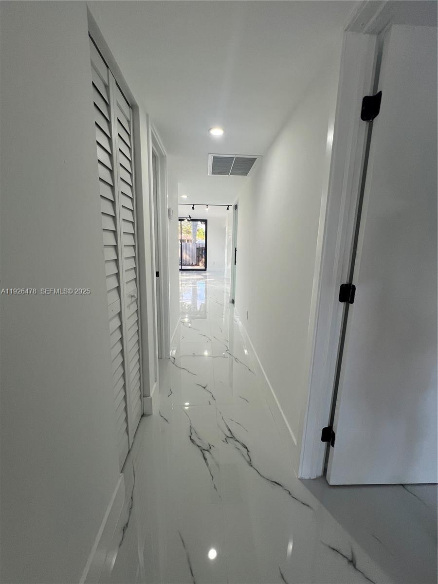 20610 Northeast 7th Court Miami, FL 33179 - Photo 13 of 38