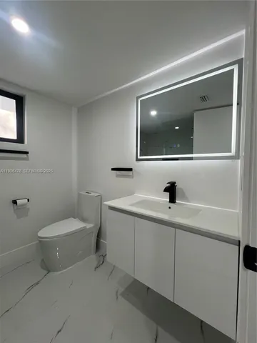 $475,000 | 20610 Northeast 7th Court, Miami, FL 33179