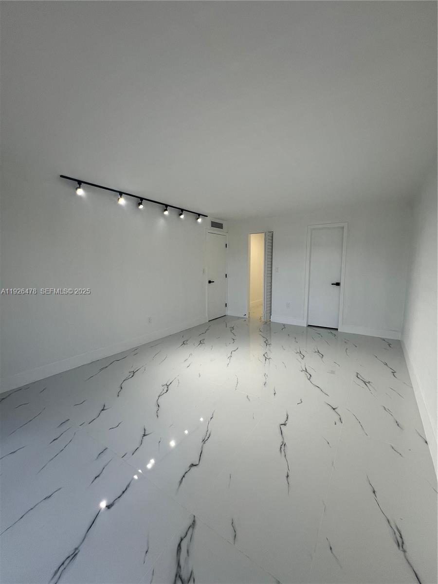 20610 Northeast 7th Court Miami, FL 33179 - Photo 22 of 38