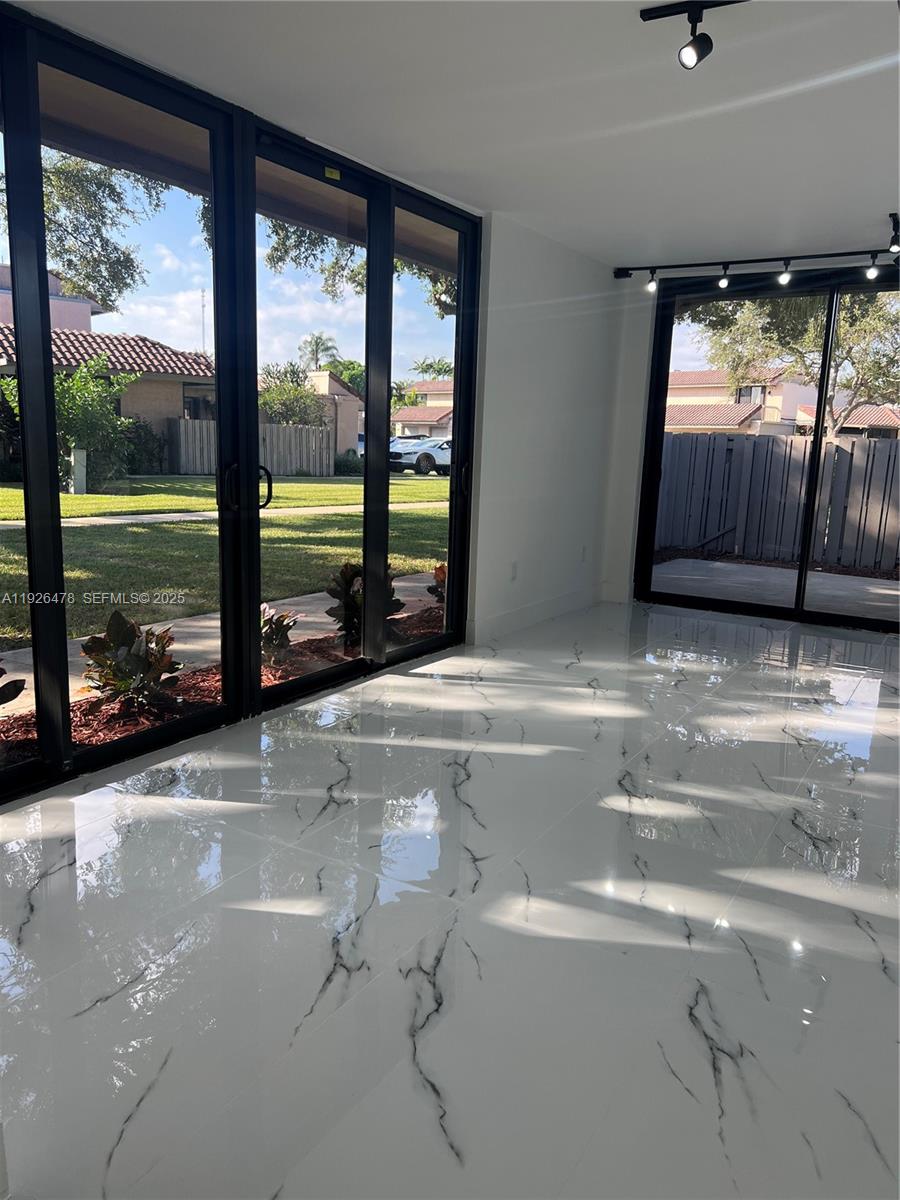 20610 Northeast 7th Court Miami, FL 33179 - Photo 5 of 38