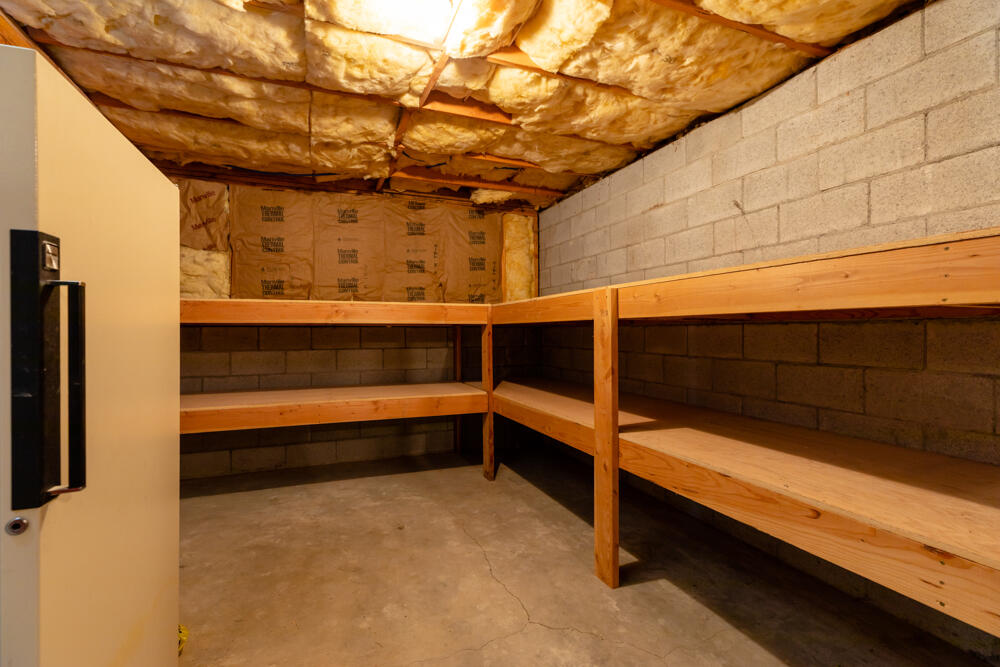 8906 Rockinghorse Lane Klamath Falls, OR 97603 - Photo 32 of 32 Storage