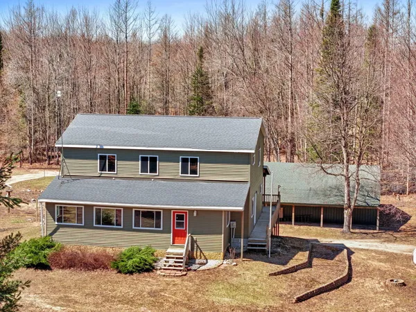 $359,900 | 21881 210th Avenue, Tustin, MI 49688