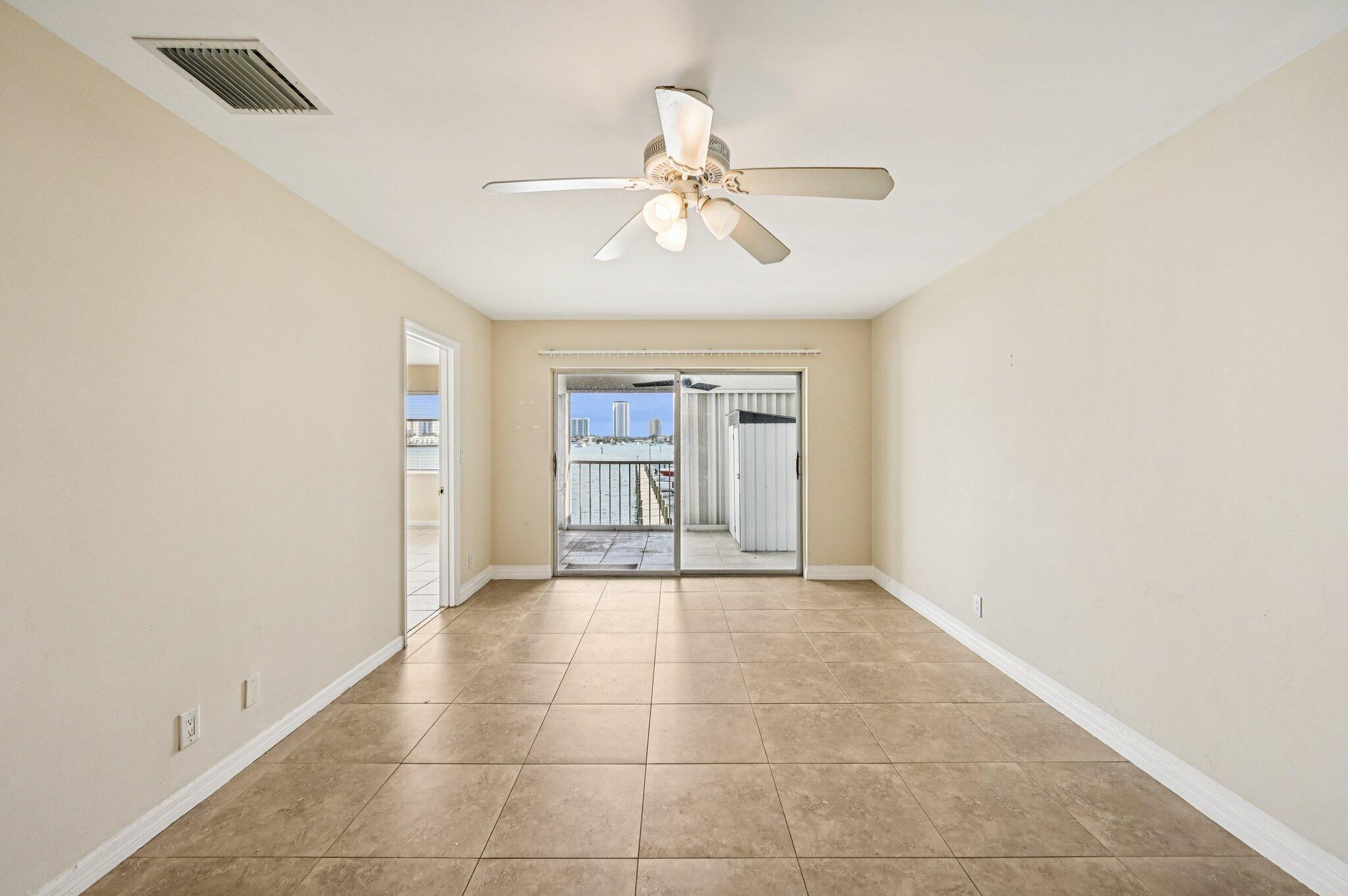 370 Wilma Circle, Unit 6 Riviera Beach, FL 33404 - Photo 9 of 28 9-web-or-mls-Wilma Cir-S1912-009