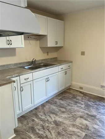 $1,100 | 206 Grove Street, Elmira, NY 14905