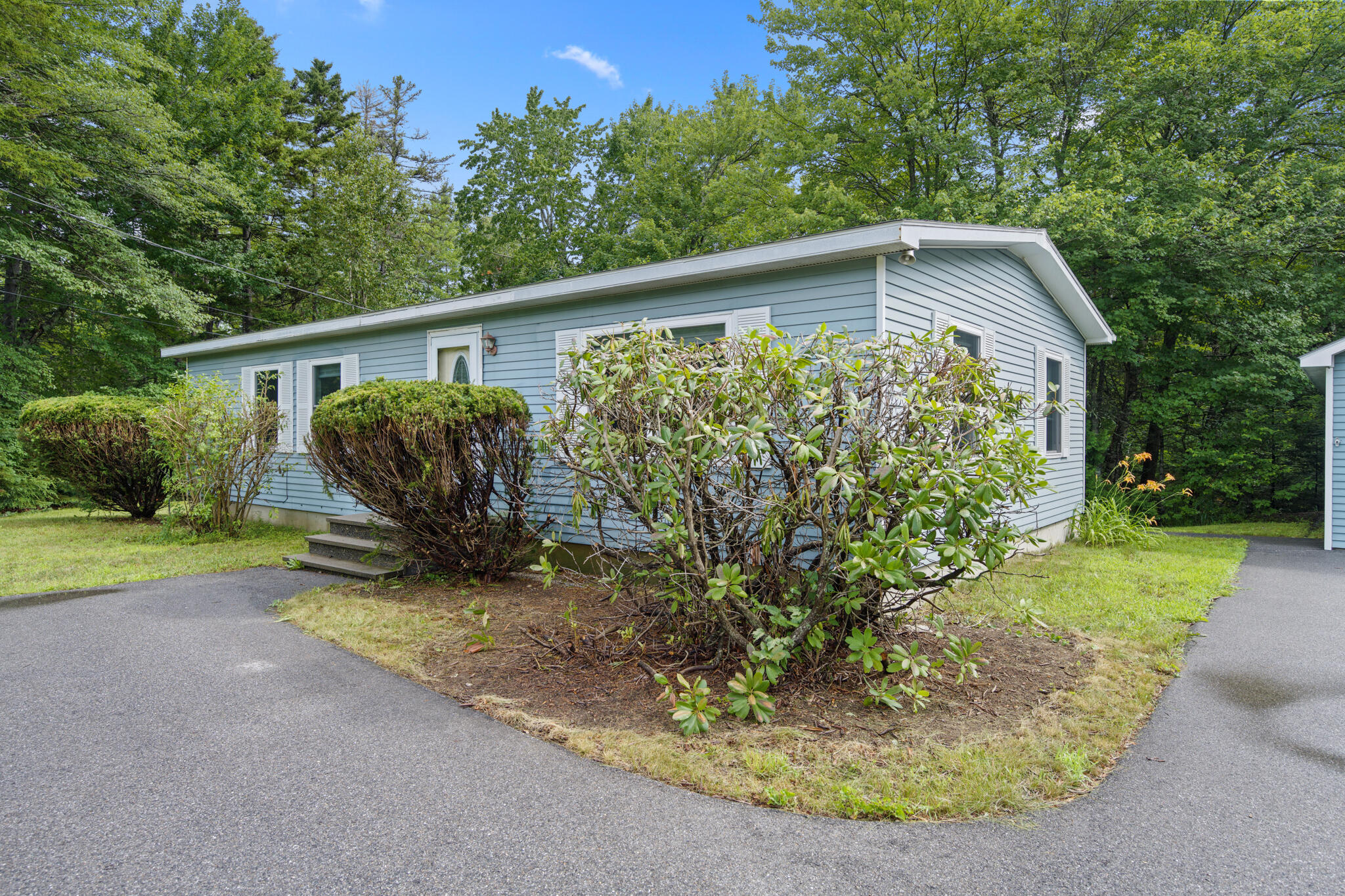 1119 Bangor Road Ellsworth, ME 04605 - Photo 4 of 33 Side by the garage