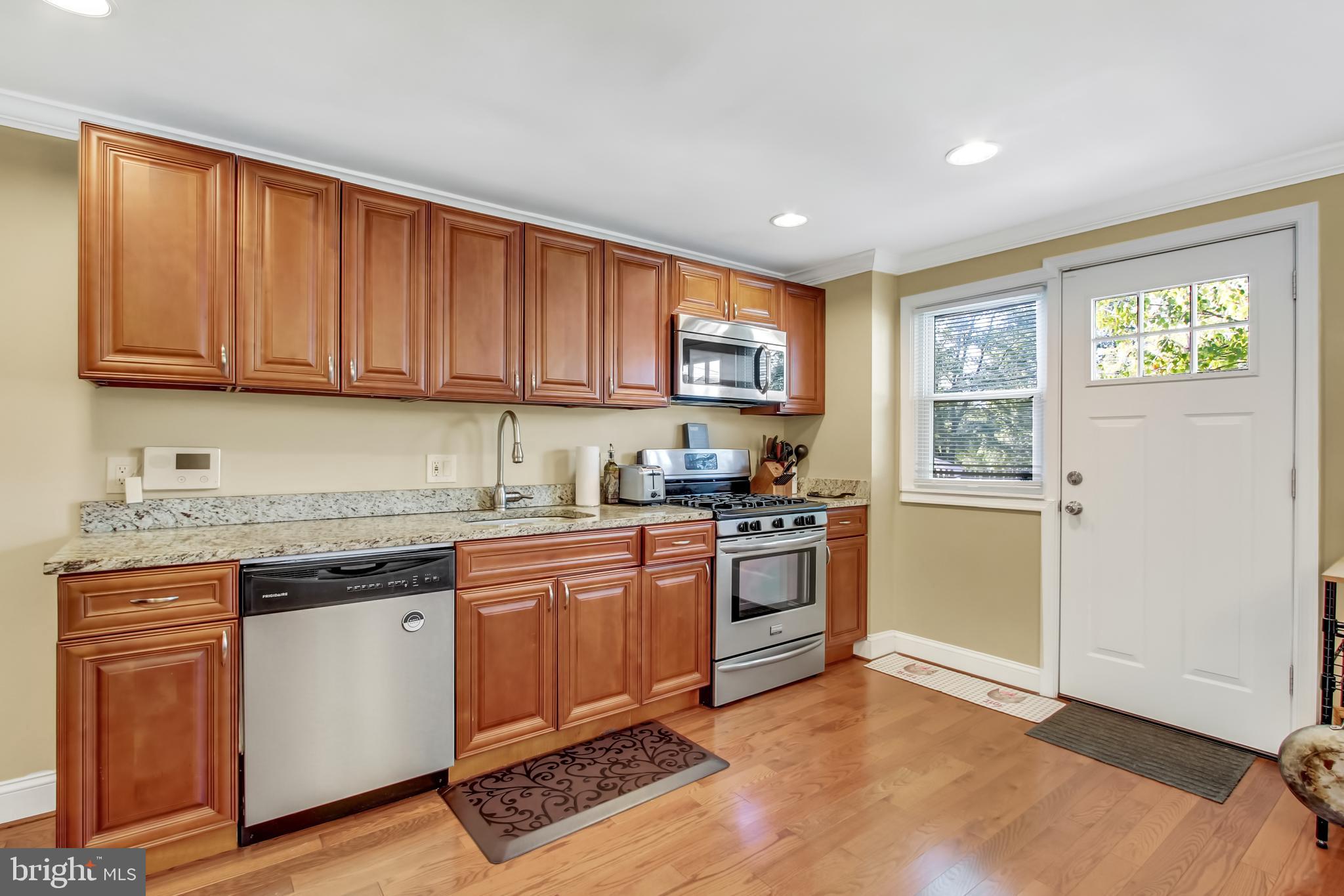 5502 Bucknell Road Baltimore, MD 21206 - Photo 7 of 25 Kitchen
