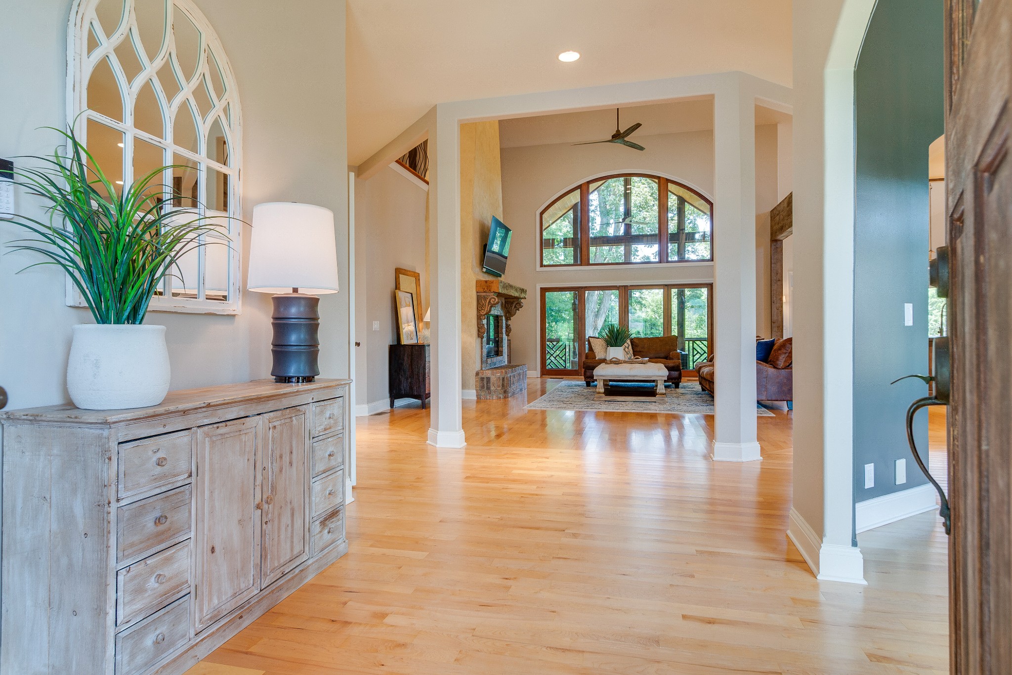 809 Aldwych Circle Franklin, TN 37069 - Photo 3 of 44 a living room with furniture and a potted plant