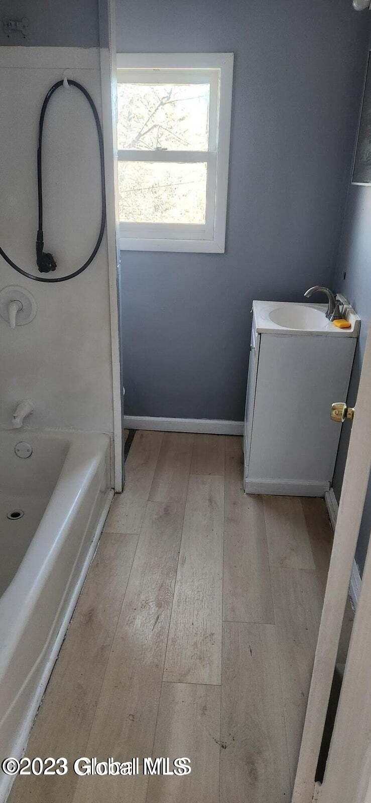 402 Summit Avenue, Unit 1 Schenectady, NY 12307 - Photo 12 of 12 20230214035035566231000000-o (1)