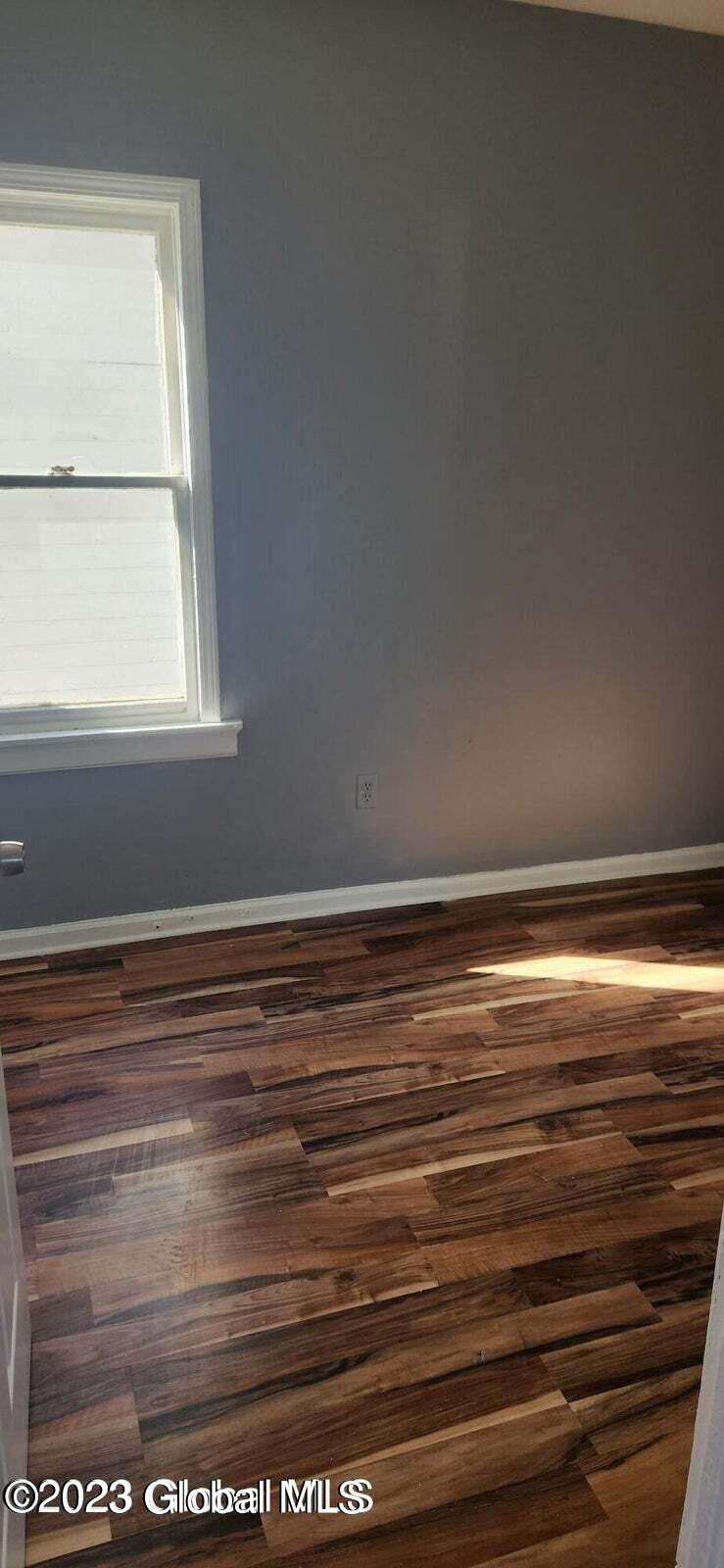 402 Summit Avenue, Unit 1 Schenectady, NY 12307 - Photo 3 of 12 20230214034238511432000000-o (1)