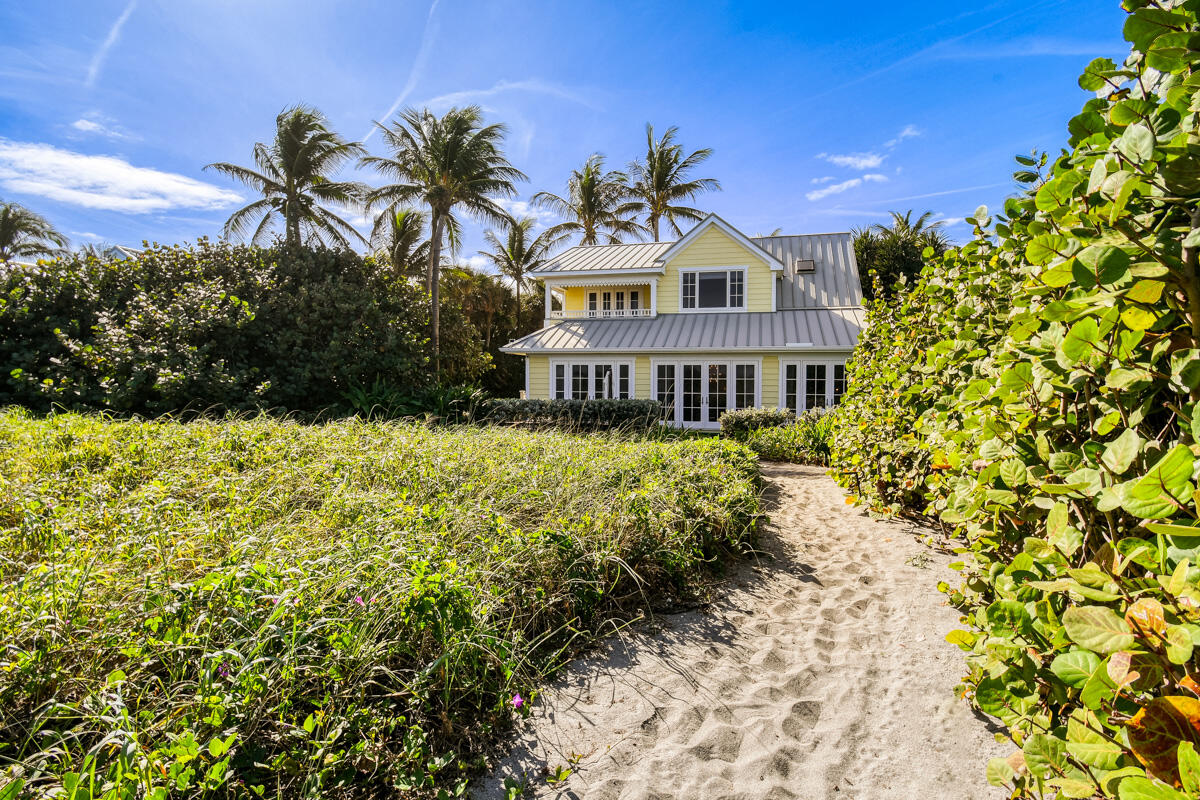 107 North Beach Road Jupiter Island, FL 33455 - Photo 11 of 49 DSC_9132