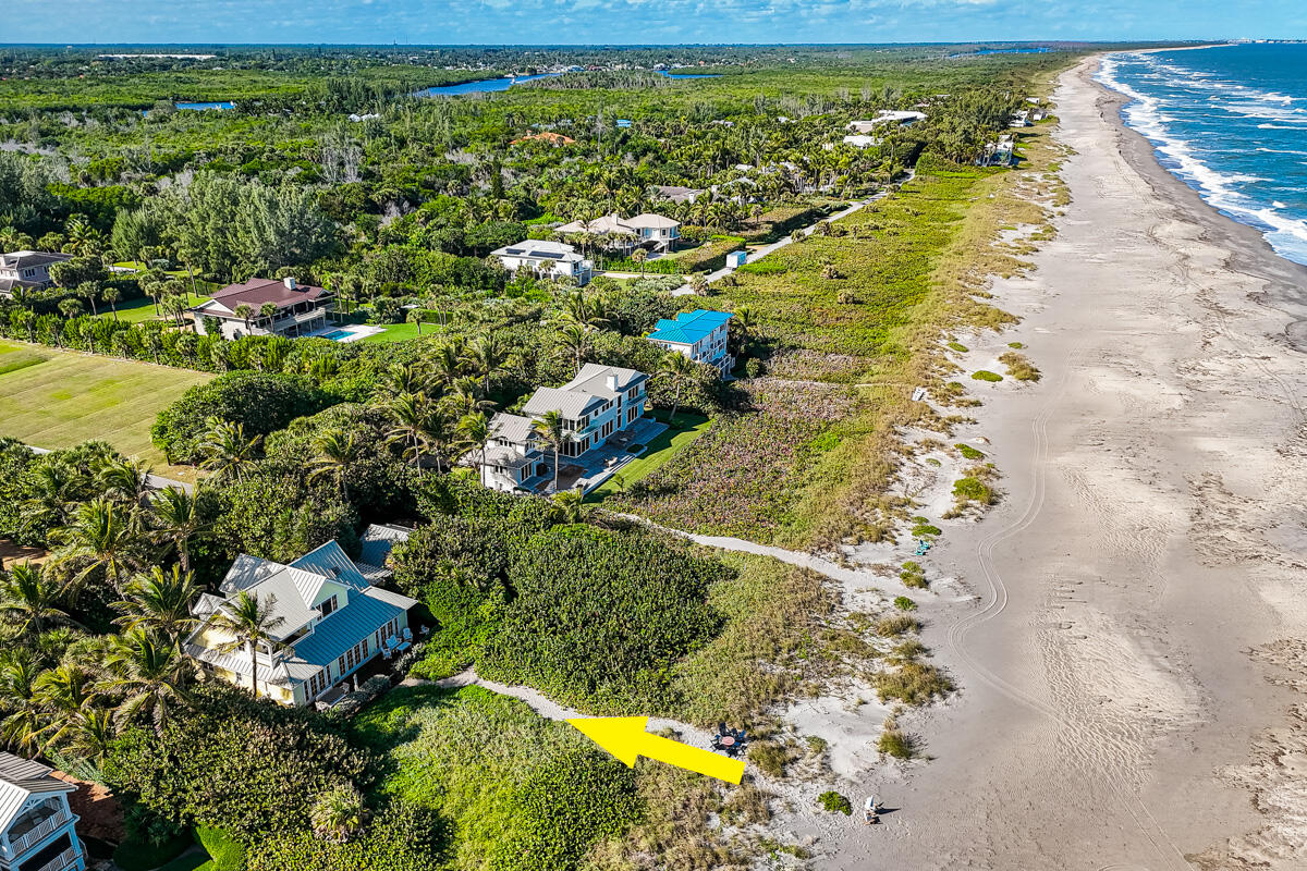 107 North Beach Road Jupiter Island, FL 33455 - Photo 3 of 49 DJI_20251217133026_0064_D-Edit