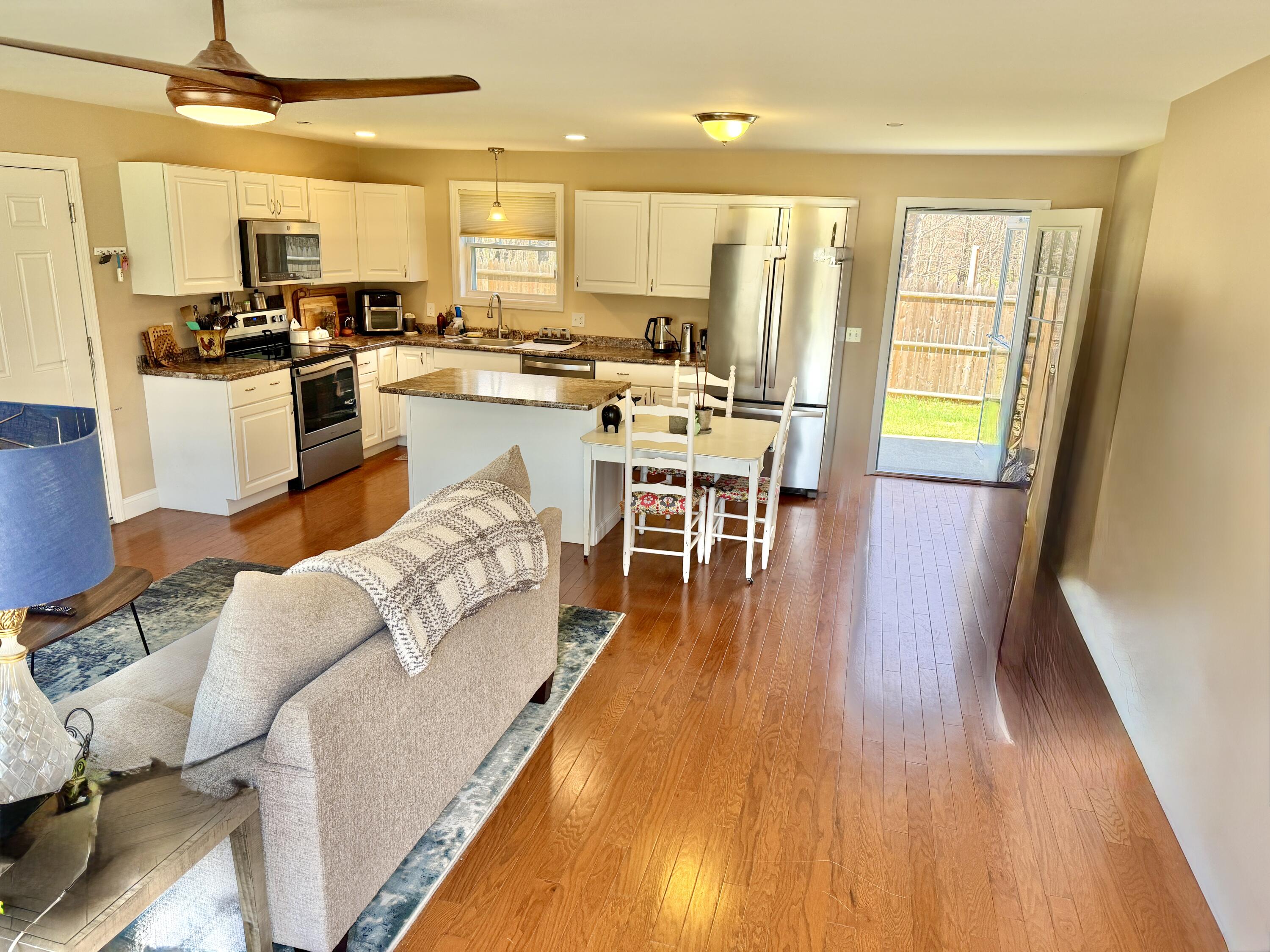 9 Pebble Lane, Unit 9 Sanford, ME 04073 - Photo 4 of 29 IMG_0256