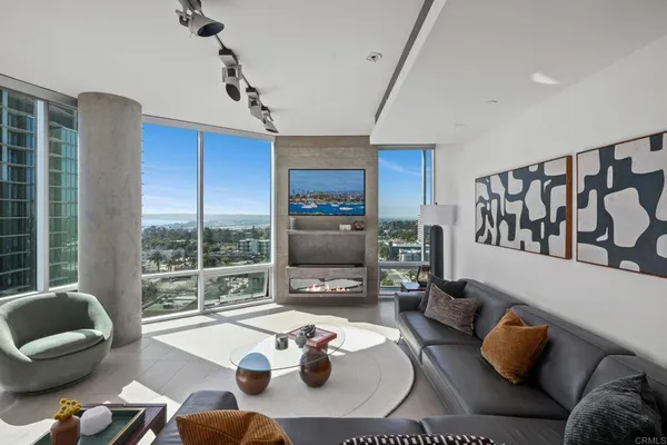 $7,500 | 3415 Sixth Avenue, Unit 14, San Diego, CA 92103