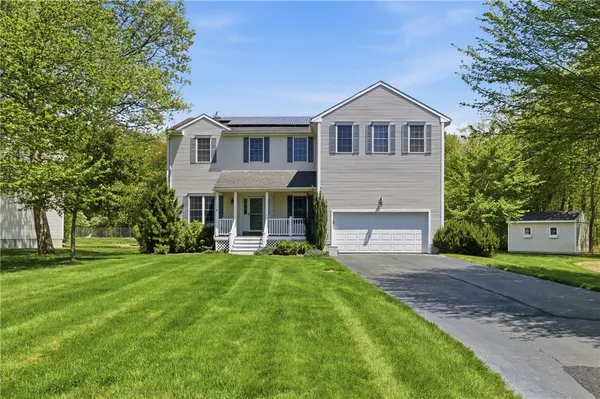 $999,000 | 313 Westmoreland Lane, North Kingstown, RI 02874
