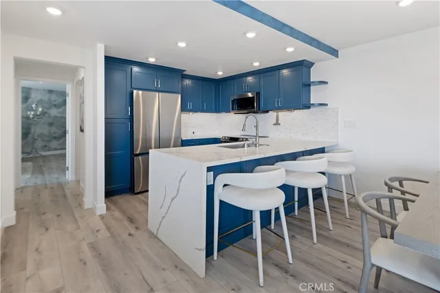 $1,725,000 | 3121 West Coast Highway, Unit 5D, Newport Beach, CA 92663