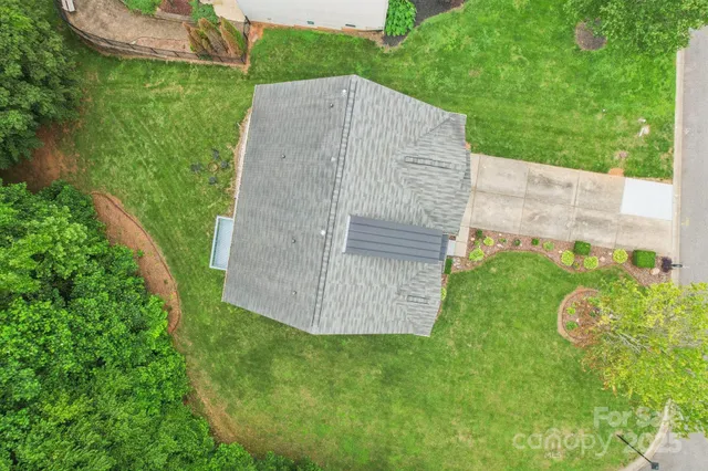 a view of a bird bath