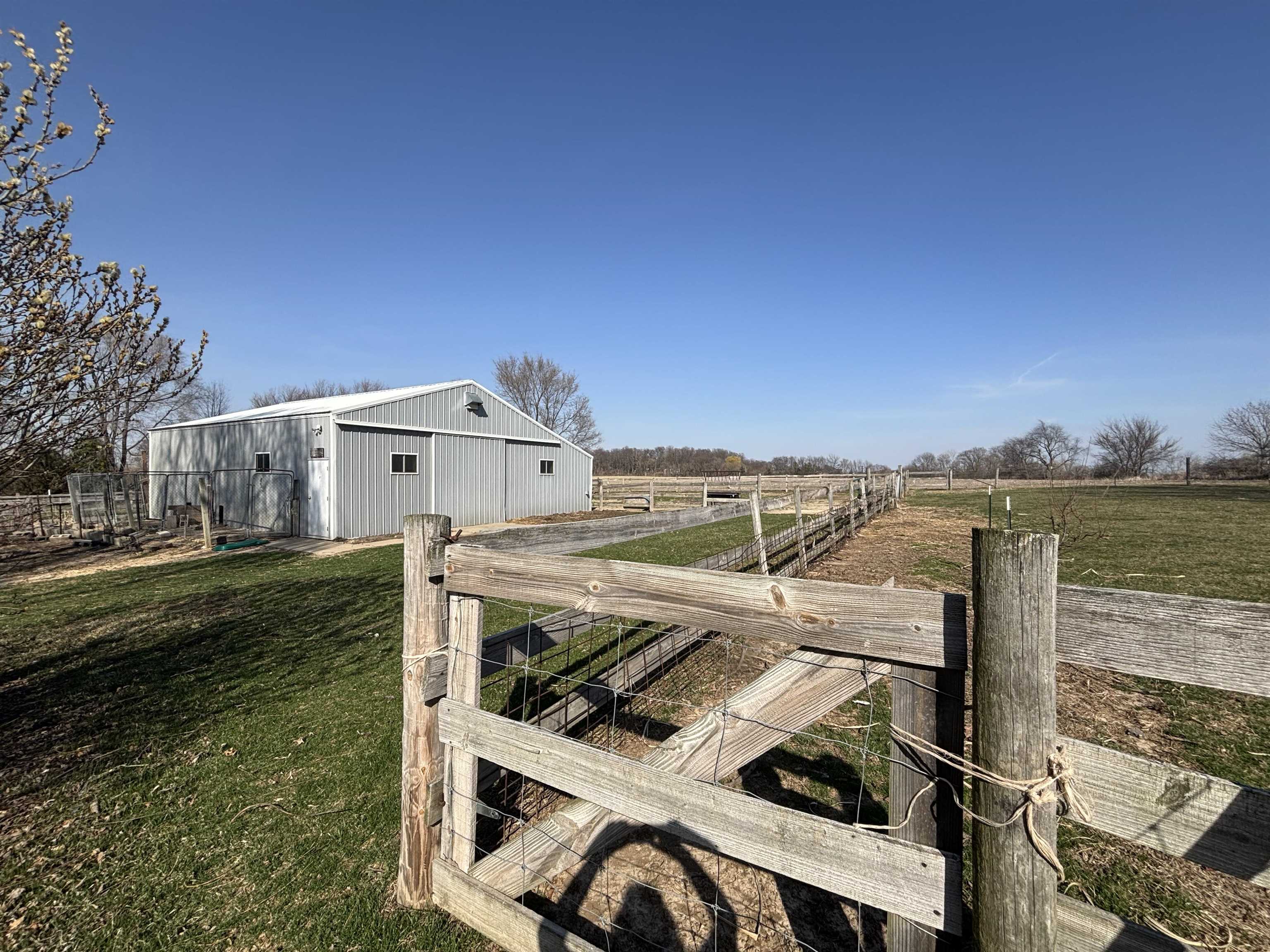 12421 Olson Road Caledonia, IL 61011 - Photo 6 of 32