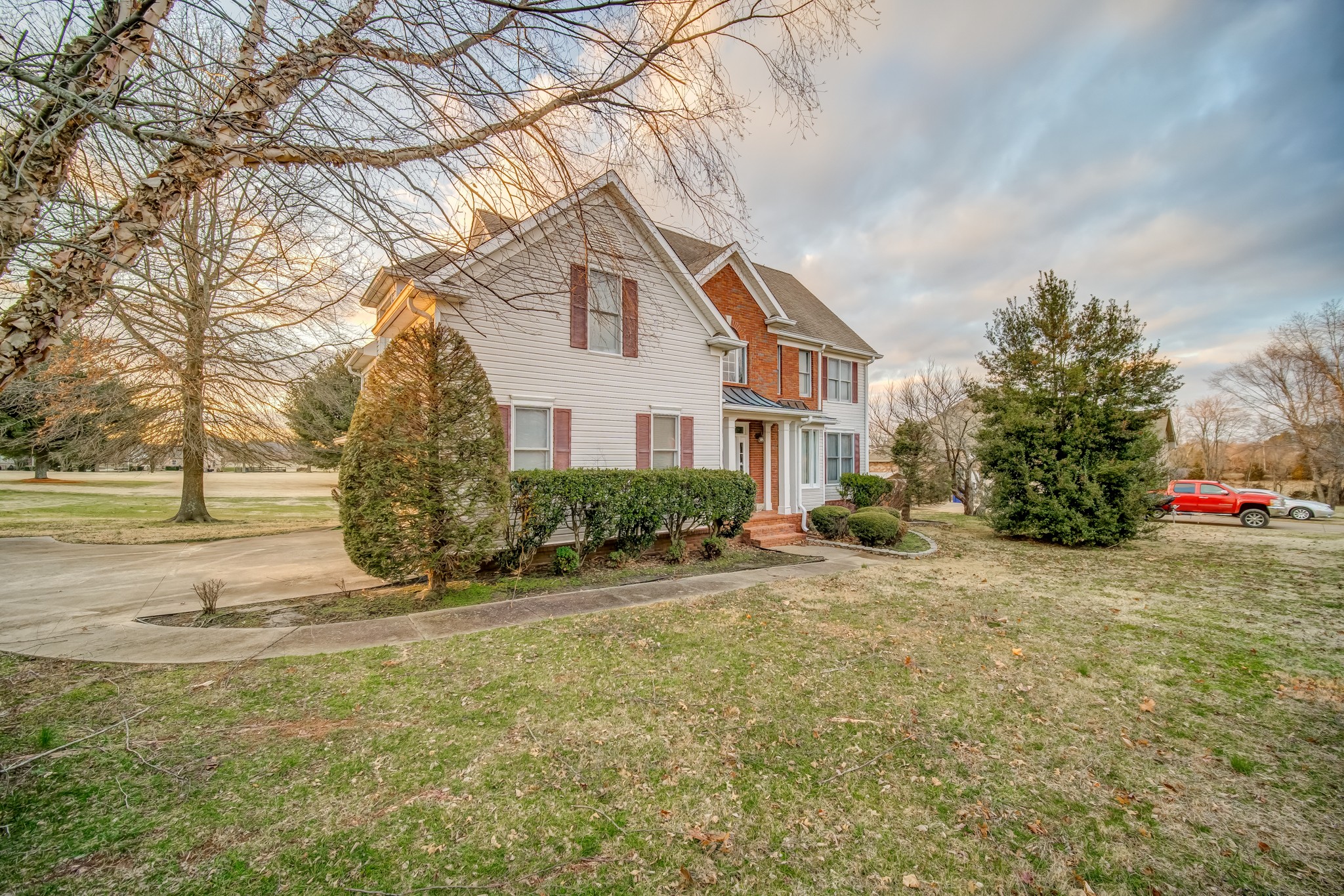 750 Dixie Bee Road Clarksville, TN 37043 - Photo 4 of 37 Gallery Image 4