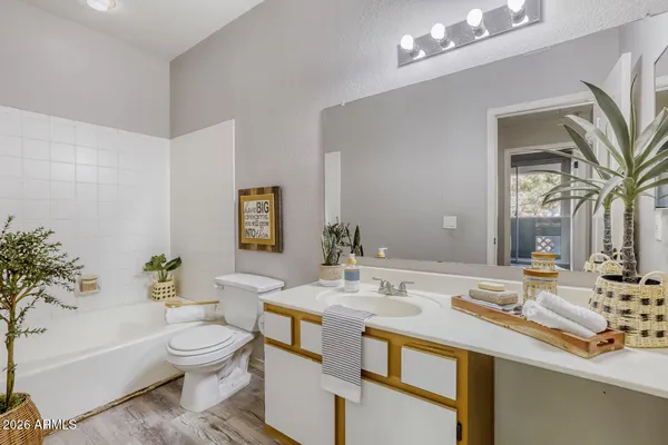 $175,000 | 2929 West Yorkshire Drive, Unit 2074, Phoenix, AZ 85027